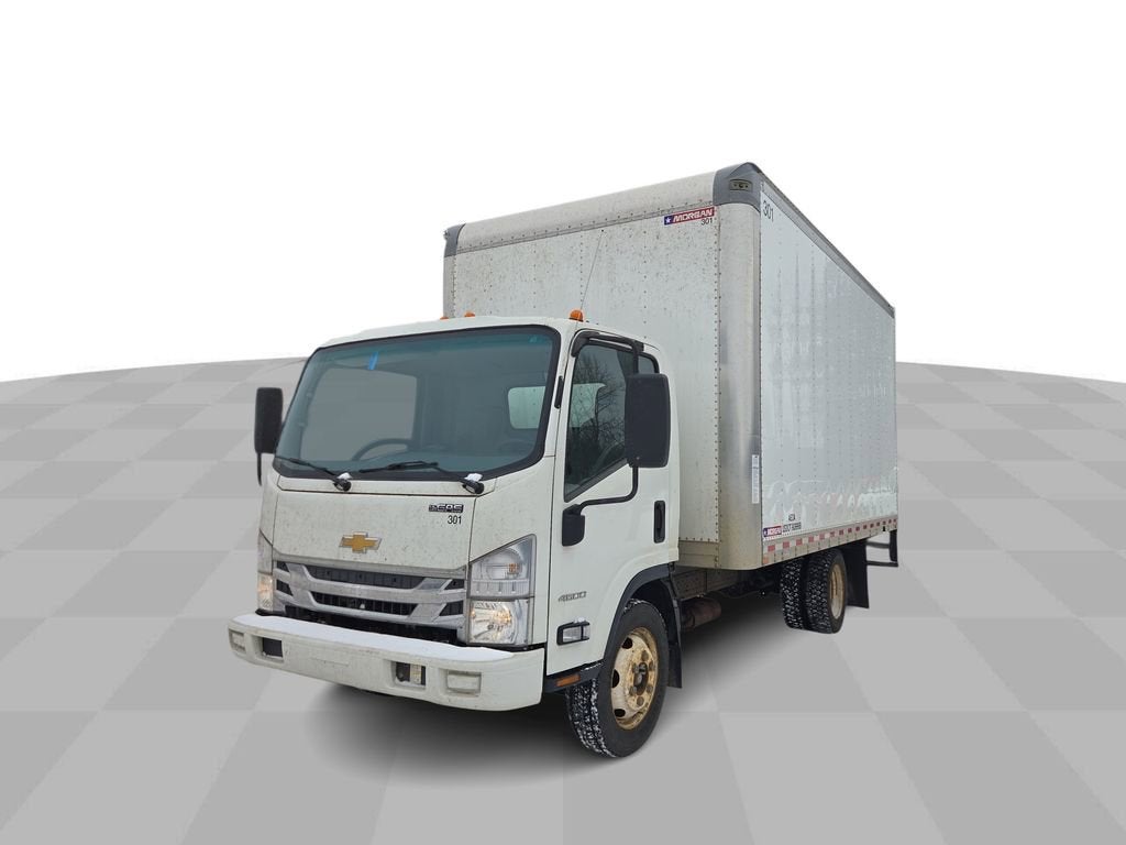 2019 Chevrolet Low Cab Forward 4500 HG 2WD Reg Cab 150" in Arc White — front three-quarter view